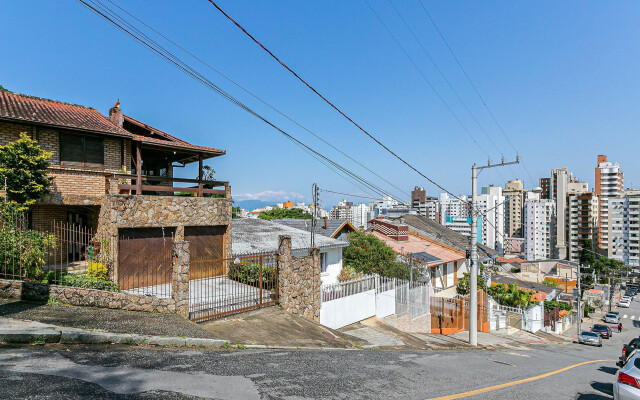 Casa rústica a 350m do Pátio Milano RIJ204