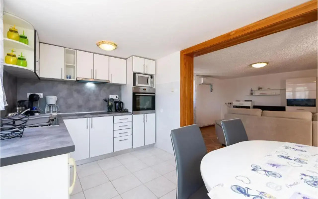 Holiday home Rtina 24