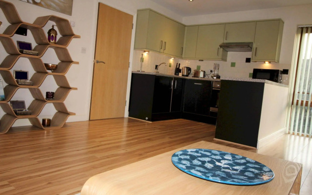 Lux Living Apartments - Alpha Apartments