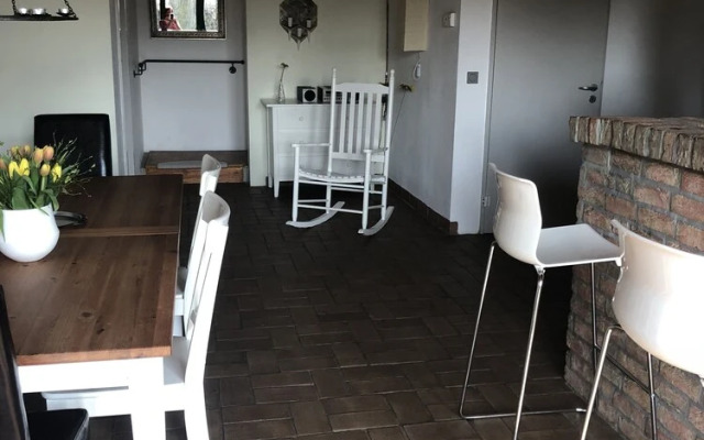 Haus am See in Kleinzerlang