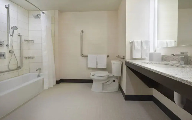 TownePlace Suites by Marriott Oshawa