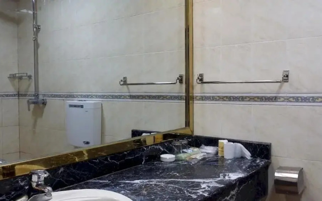 Kunming Liheng Hotel