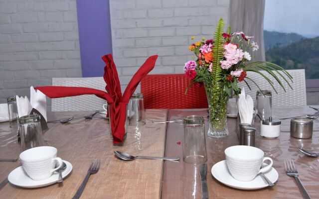 Sunshine Courtyard Resort