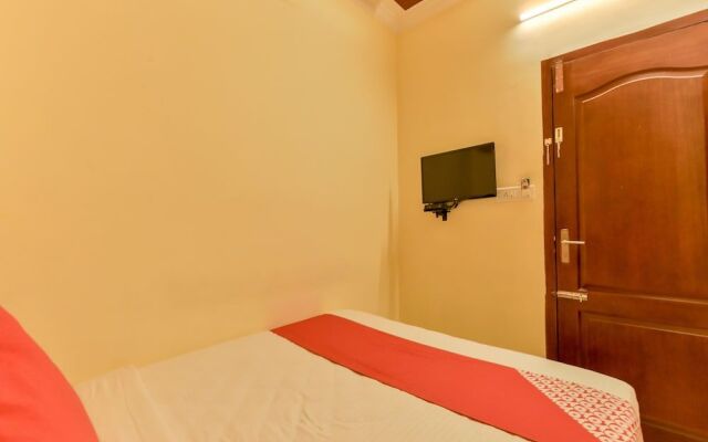 OYO 8214 Malabar Plaza Residency 1