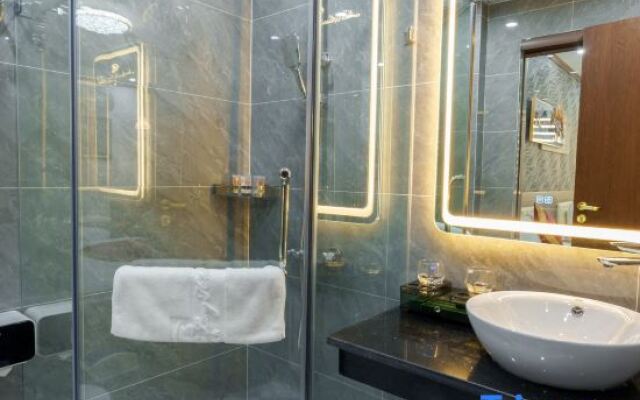 Sunland Halong Hotel and Restaurant