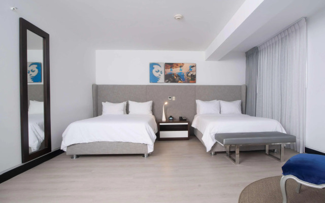 Radisson Hotel Decapolis Miraflores