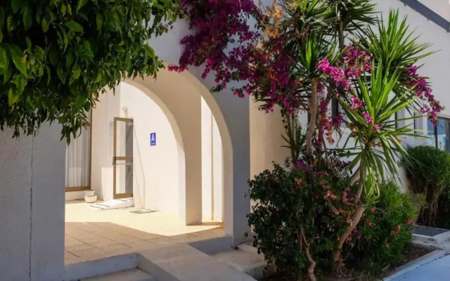 Amore Hotel Apartments