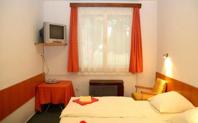 Touring Hotel