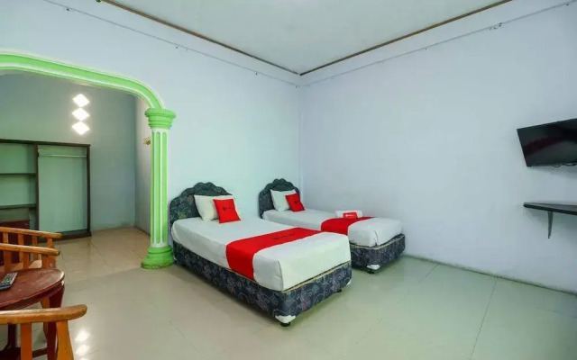 RedDoorz Syariah Hotel Enasti Berastagi