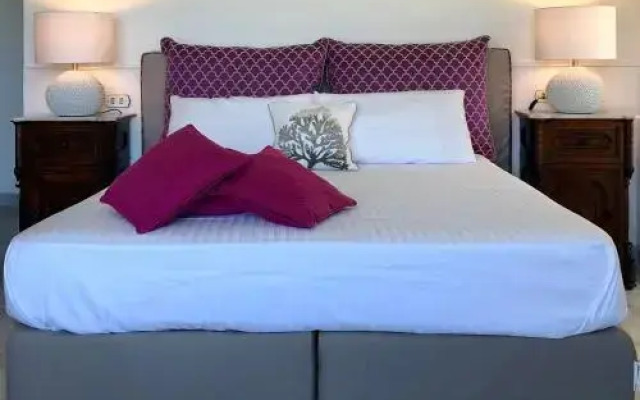 Marunnella Suites