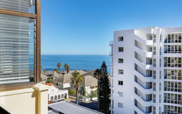 Altantic Apartment with Bantry Bay