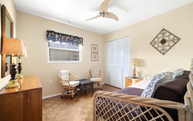 Lakeside House by Vacation Rental Pros