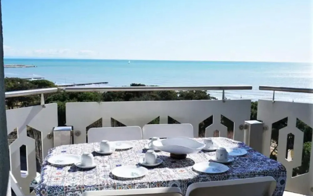 2-bedroom Apartment Near Beach