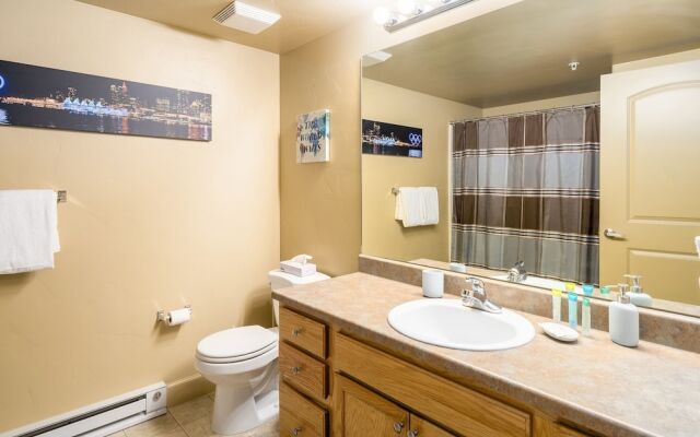 First Tracks 4204 2 Bedroom Condo