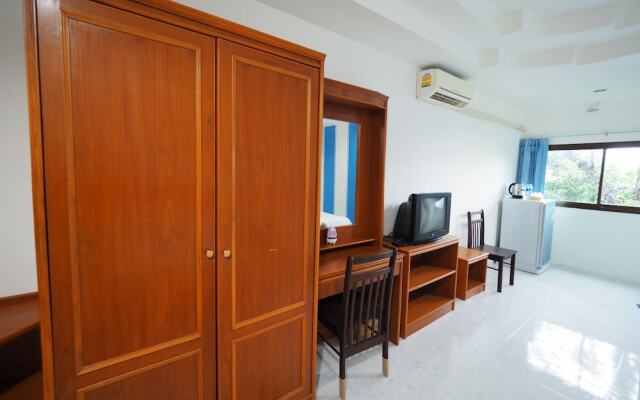 Chan Pailin Mansion