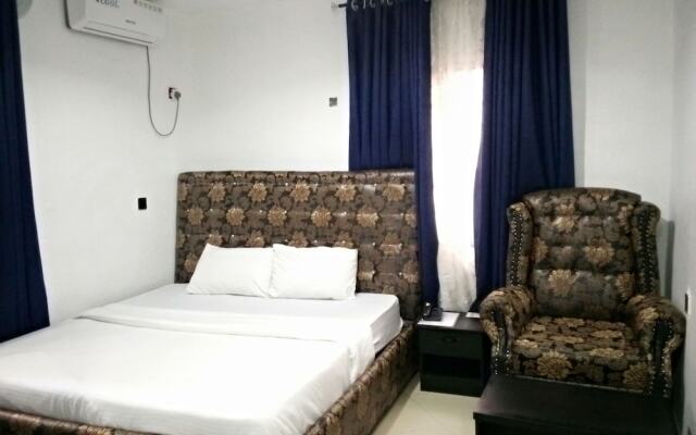SMD Hotel and Suites