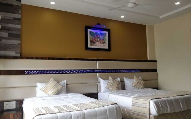 Hotel White House