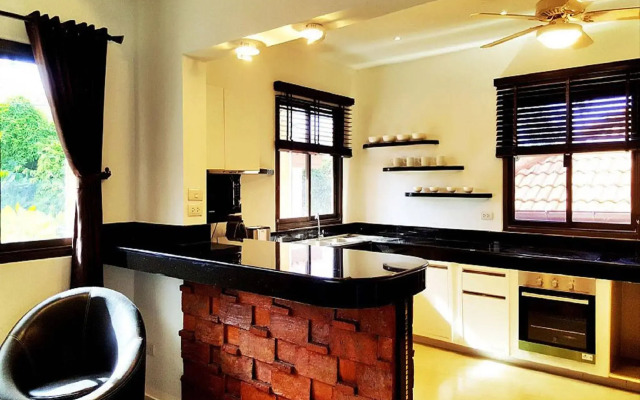 HIDELAND Luxury Pool Villa Pattaya Walking Street 5 Bedrooms