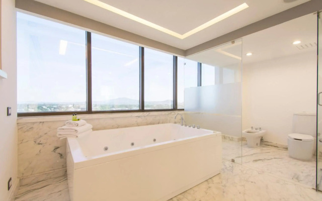 Presidente InterContinental Guadalajara by IHG