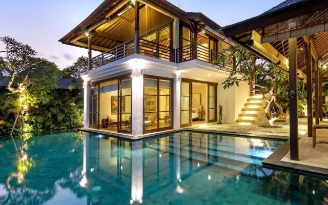 Villa Frangipani Waters