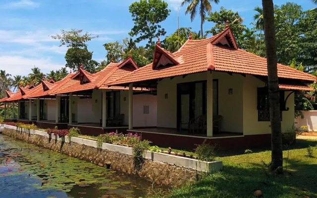 Palmgrove Lake Resort