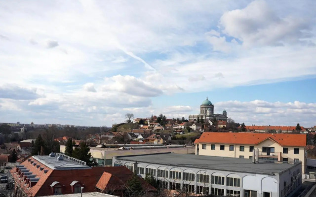 The Pearl of Zsofia
