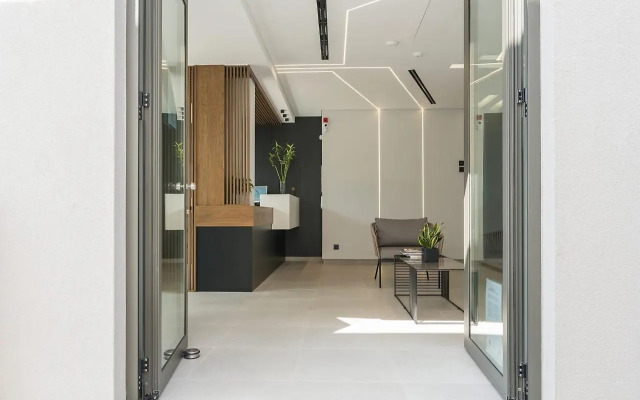 Ostrakon Suites