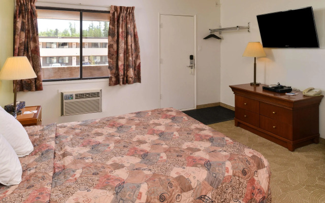 Canadas Best Value Inn Whitecourt