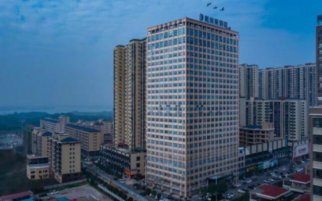 Daems Grand Hotel(Yuanjiang Rainbow island)