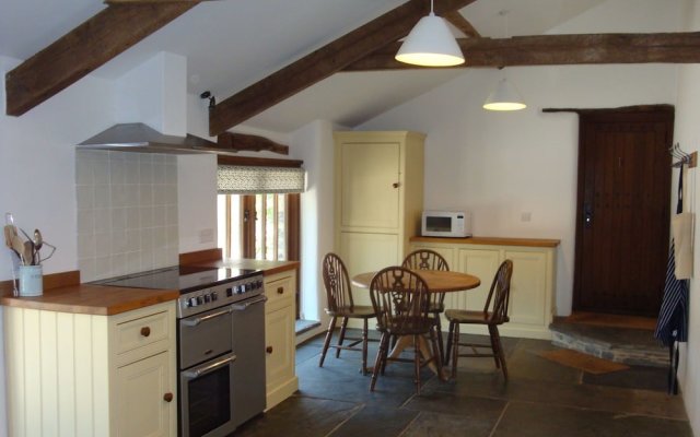 Lovely Cottage in Tavistock With Barbecue