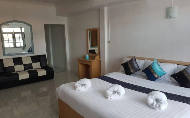 Chaam Guesthouse