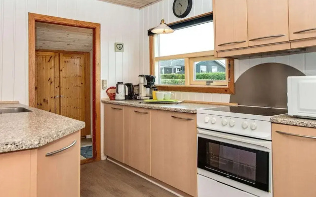 Vibrant Holiday Home in Juelsminde near Sea