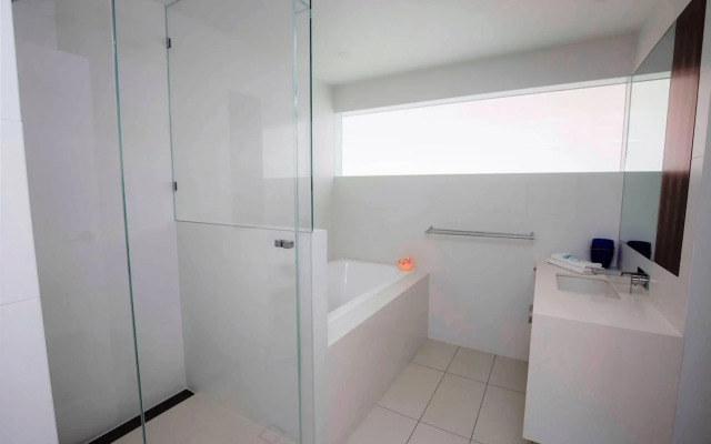 Gemini Court Holiday Apartments