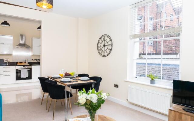 Suite on the High Street