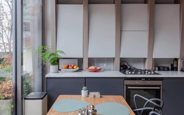 Stylish and Modern Flat in Shoreditch for 4