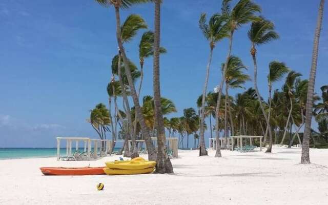 Caribbean Experience Playa Bavaro 2r 03