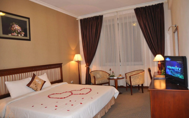 Starcity Halong Bay Hotel