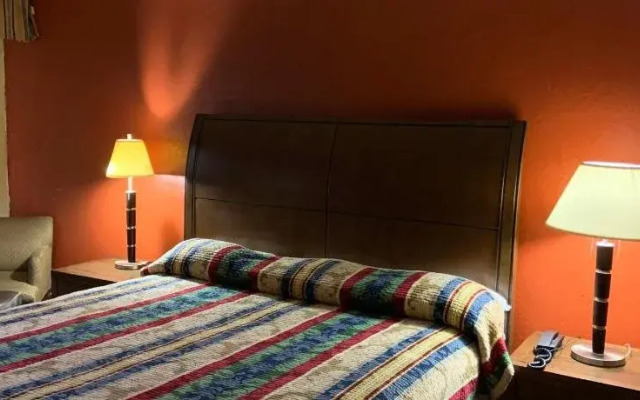 OYO Hotel Memphis Oakville