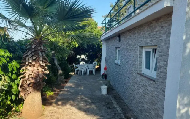 Peaceful & cozy Rest House, 80m from beach