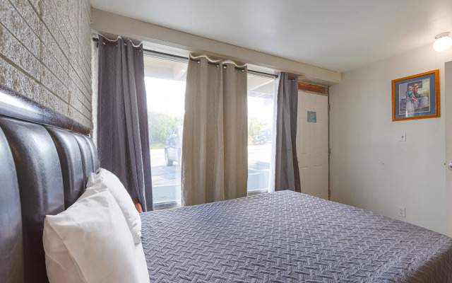 Sonrise Inn Lincoln Hwy By OYO