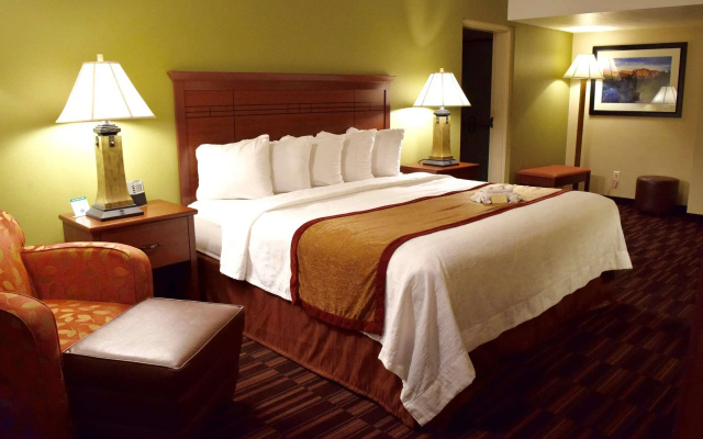 Best Western Town and Country Inn