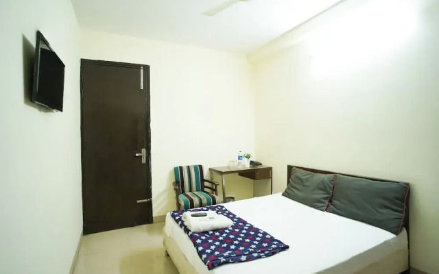 Roomshala 014 Hotel EM