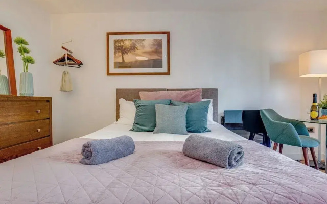 Sheffield 3rd fl City Studio Apartment