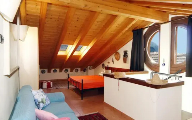 La Casa Allegra