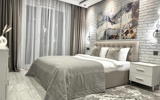 Tsvetnoy Boulevard Luxury Apartment at 75 Artillery Street