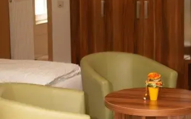 Hotel Laux