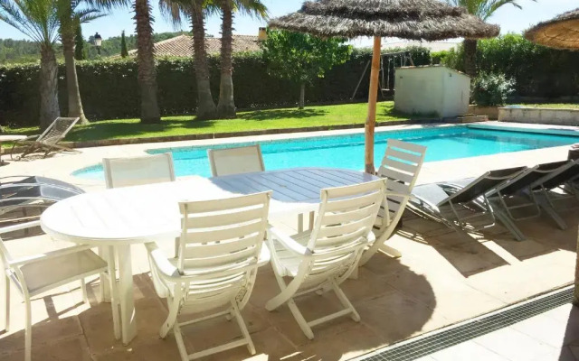 Luxueuse Villa Récente à Saint Raphaël de Plain Pied