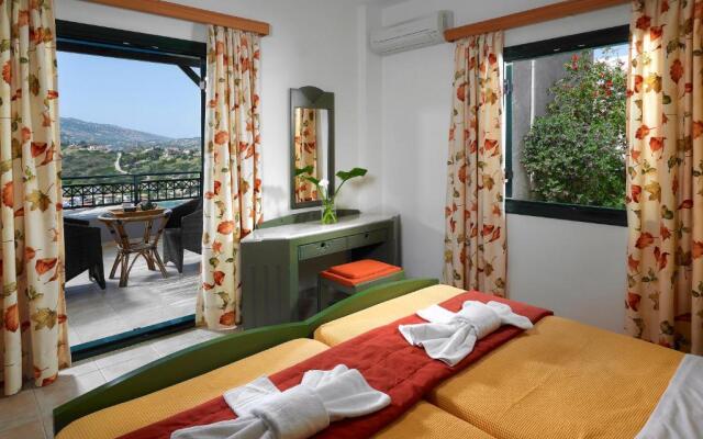 Erivolos Studios & Apartments