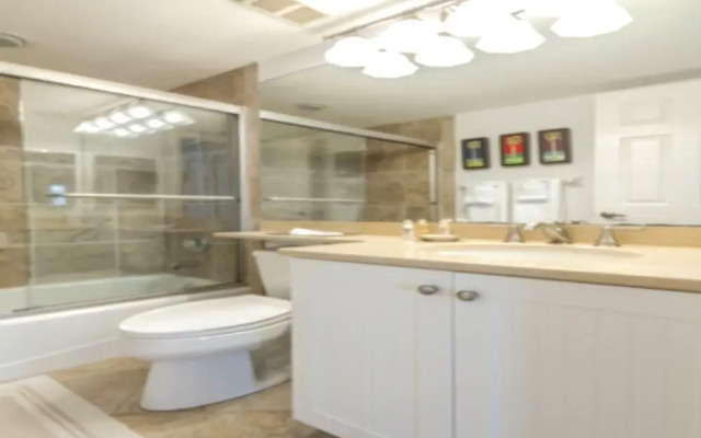 Seagate C 1004 - 2 Br Condo