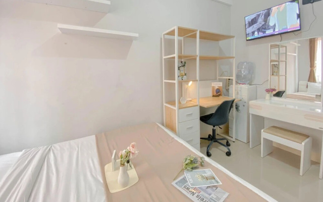 Good And Warm Studio Transpark Juanda Bekasi Timur Apartment